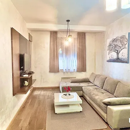 Amigo & Apartment *