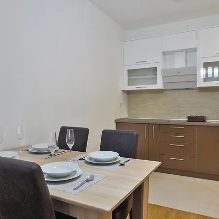 Amigo & Apartment