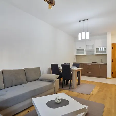 Amigo & Apartment *